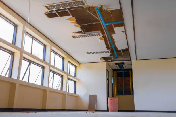 Water damage restoration process in Fullerton, CA